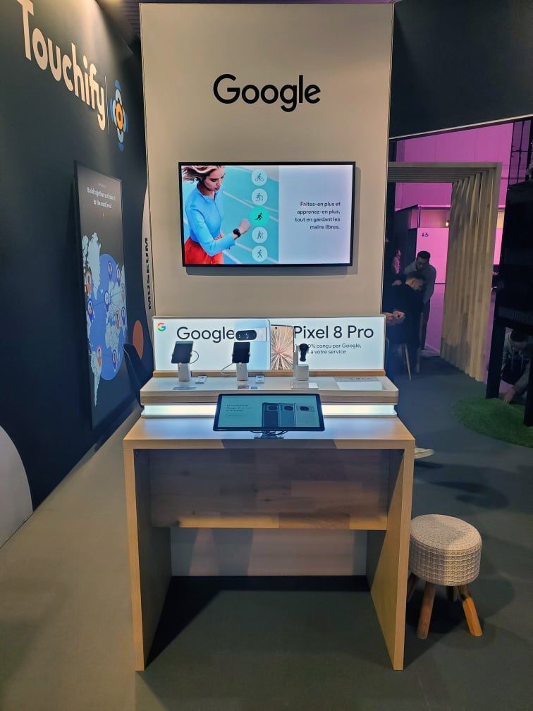 AOPEN Chromebox mounted on the back of a screen
