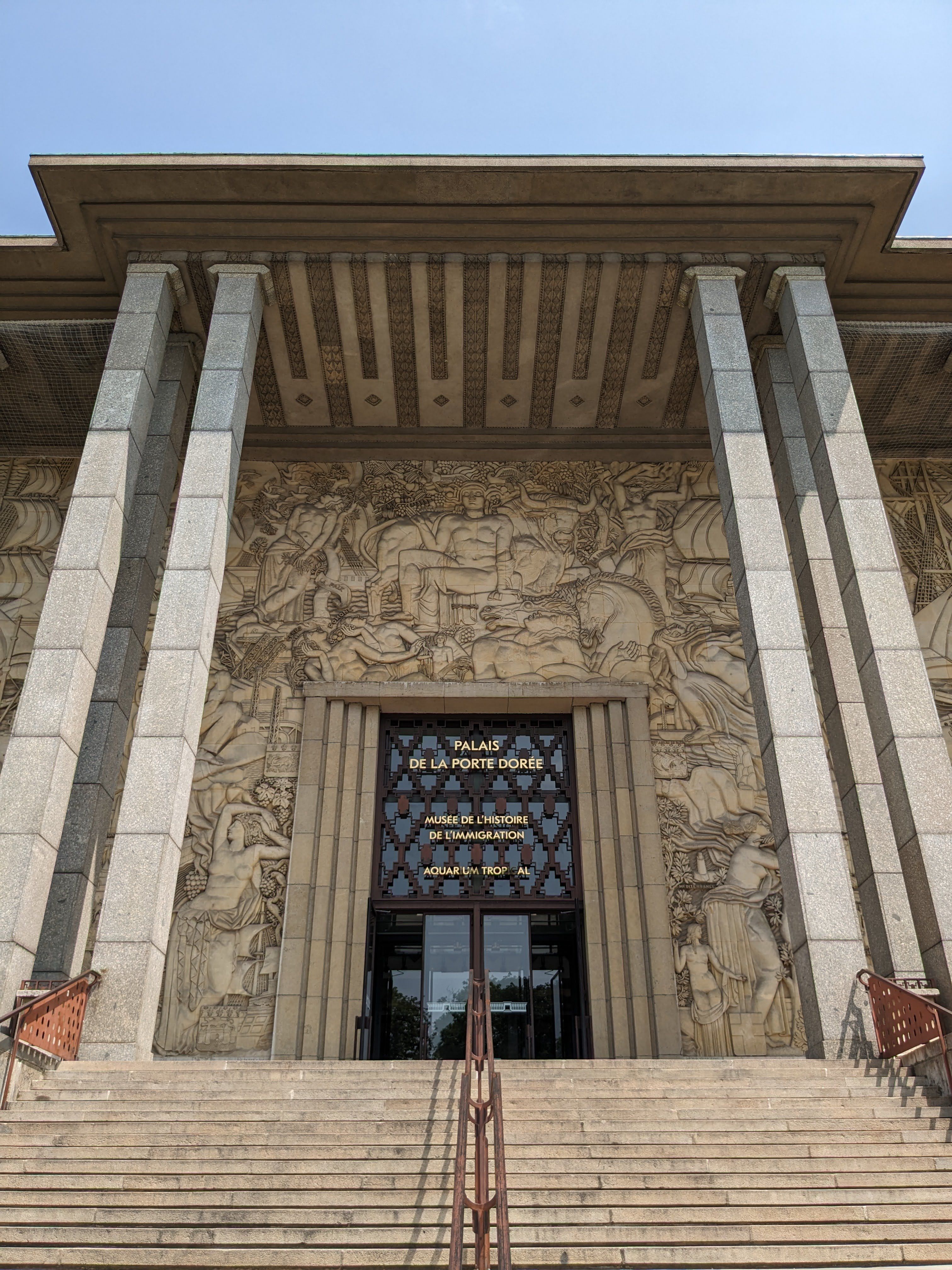 Façade du Palais de la Porte Dorée, qui abrite le Musée national de l'histoire de l'immigration